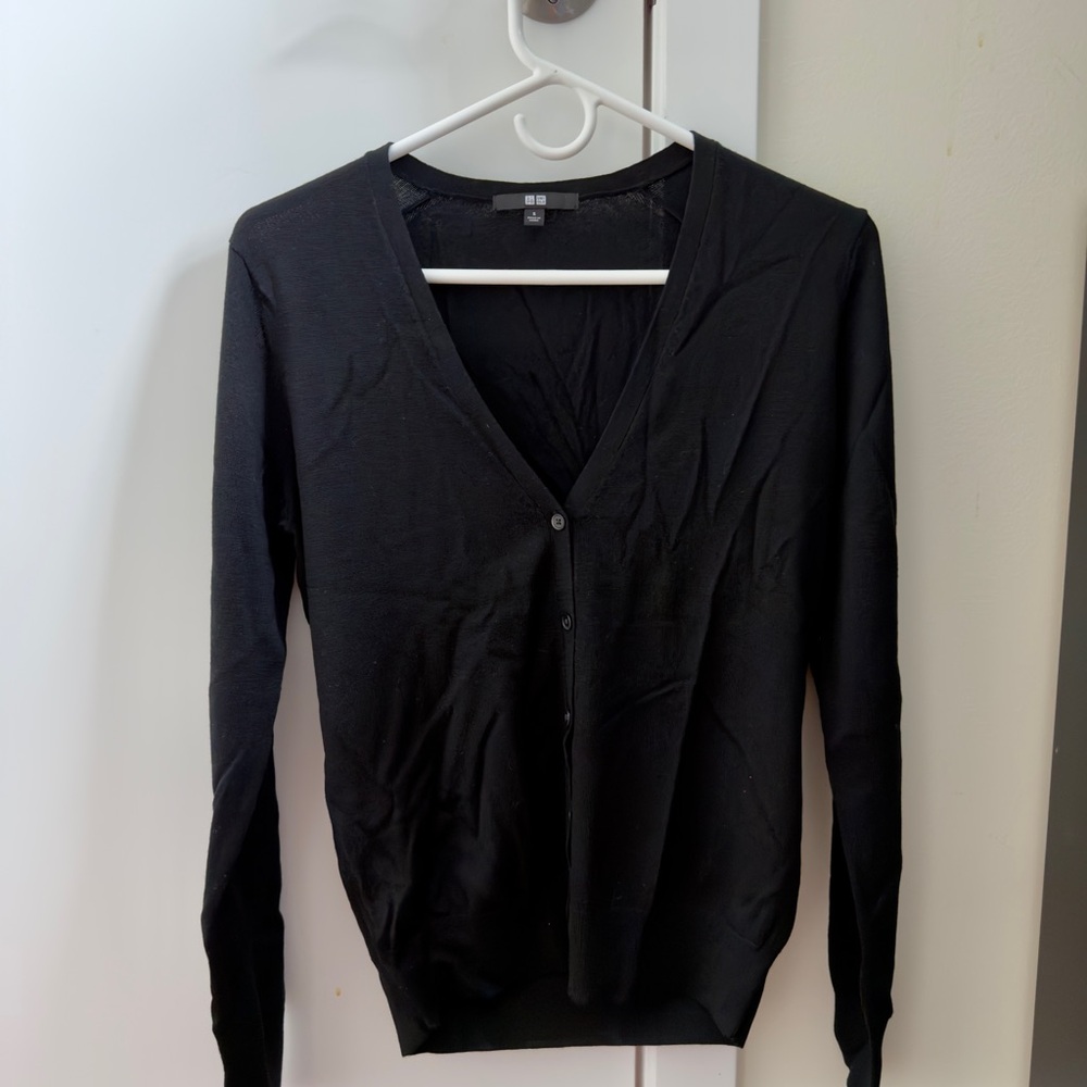 Uniqlo Women's Extra Fine Merino Wool V-Neck Cardigan